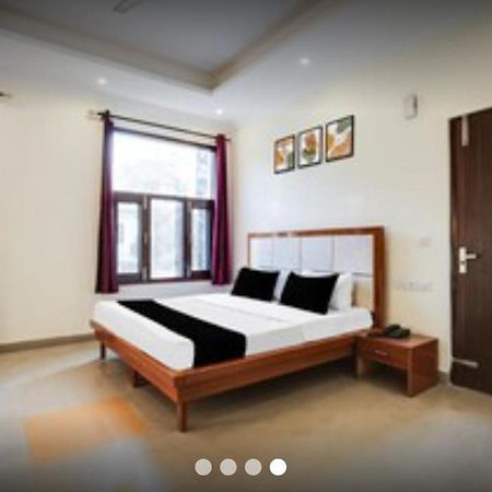 Hotel Lotus Inn Чандигарх Экстерьер фото